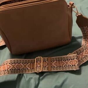 Jessiejames concealed carry Rebecca crossbody.  Like new condition